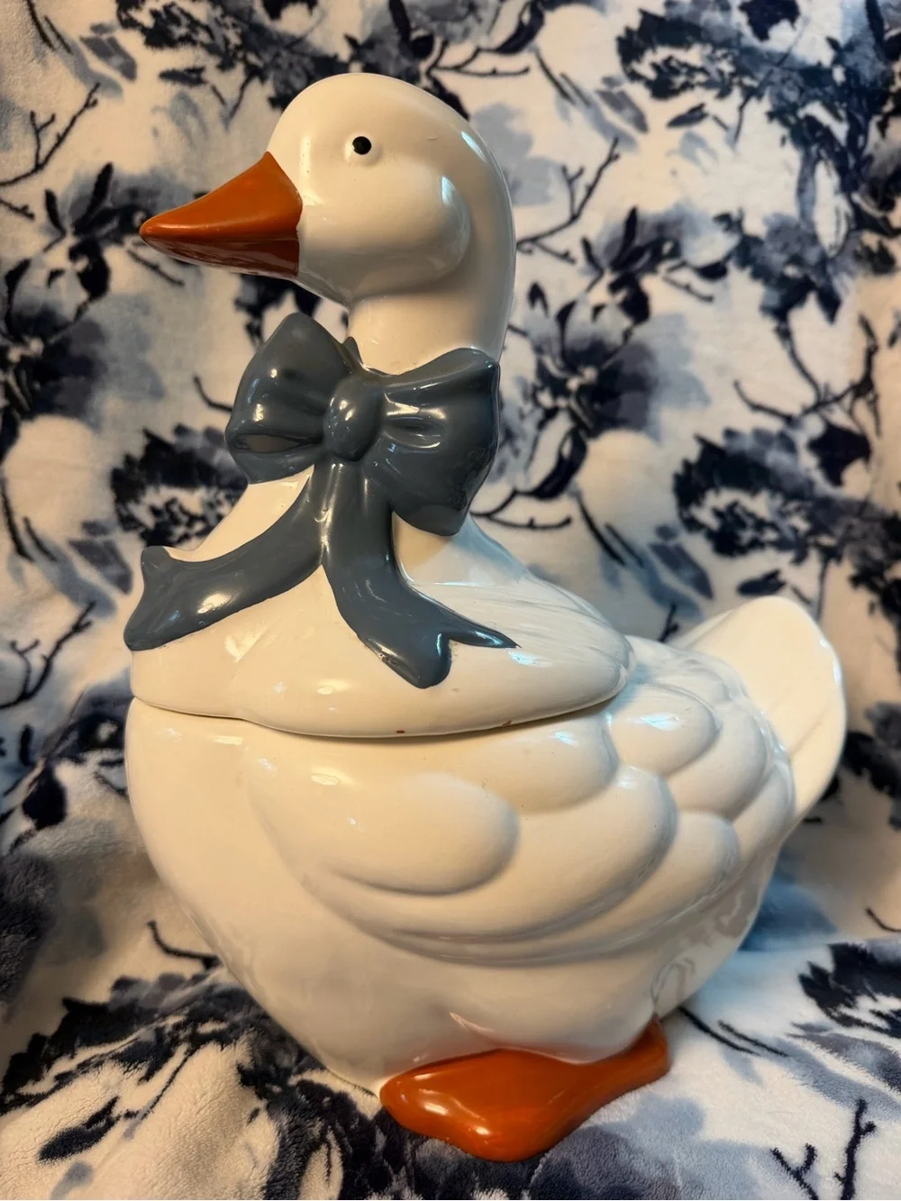 Vintage Mother Goose Large Ceramic Cookie Jar. Beautiful. Accepting Offers.